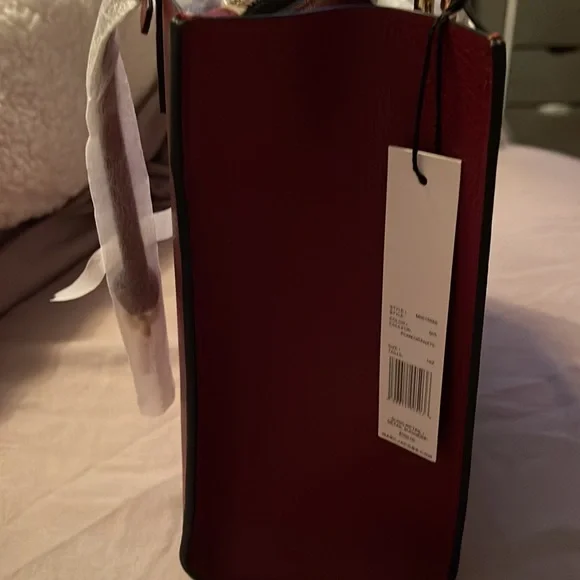 Marc Jacobs small Grind tote pomegranate color Brand NWT - Picture 3 of 8